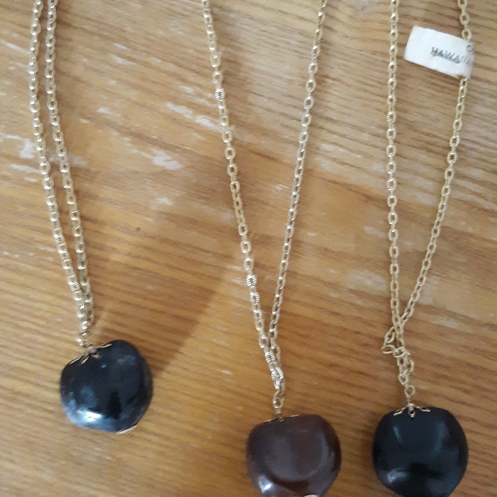 3 Hawaiian necklaces